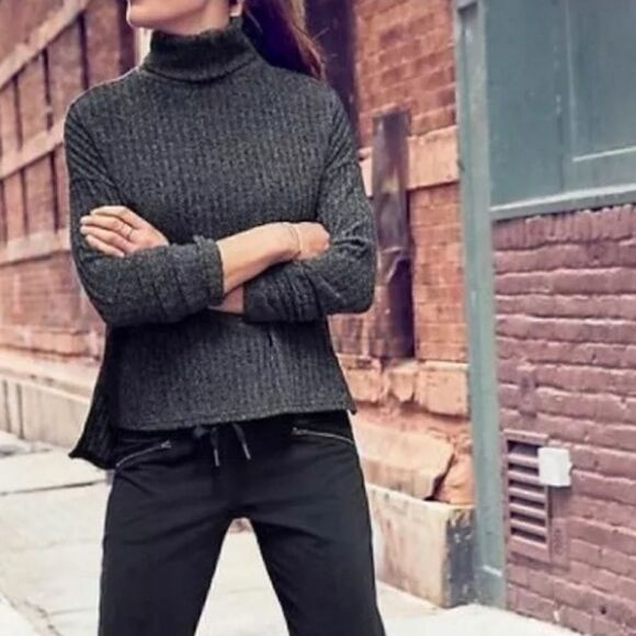 ATHLETA Transit Turtleneck Pullover Dark Gray - Size Small - Picture 3 of 9